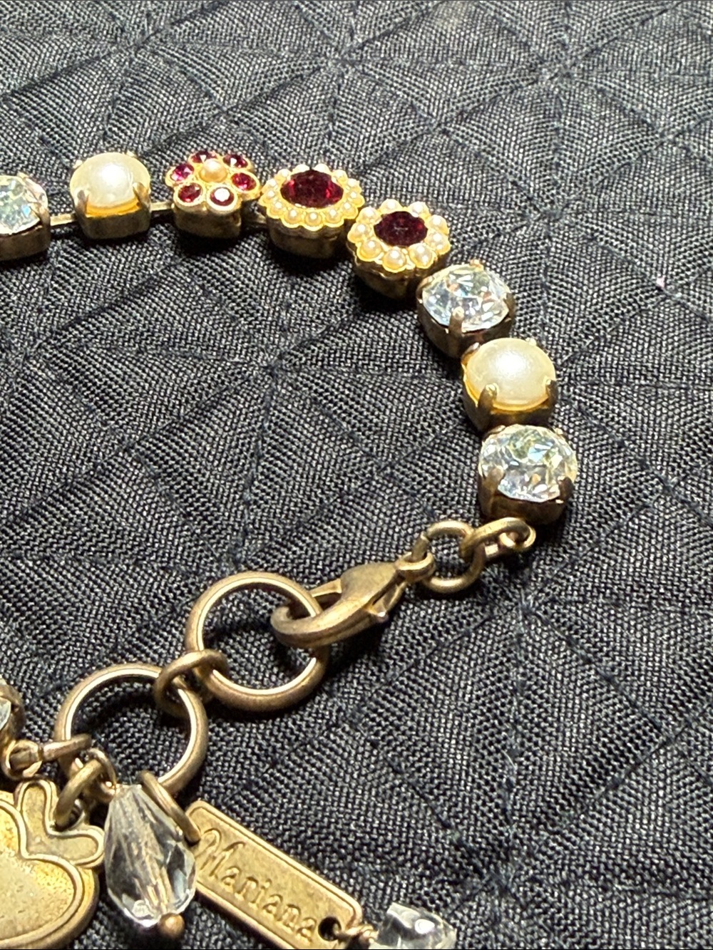 Mariana Gold-Tone Bracelet with Pink-Red Crystal Flowers and Pearls - Picture 4 of 5